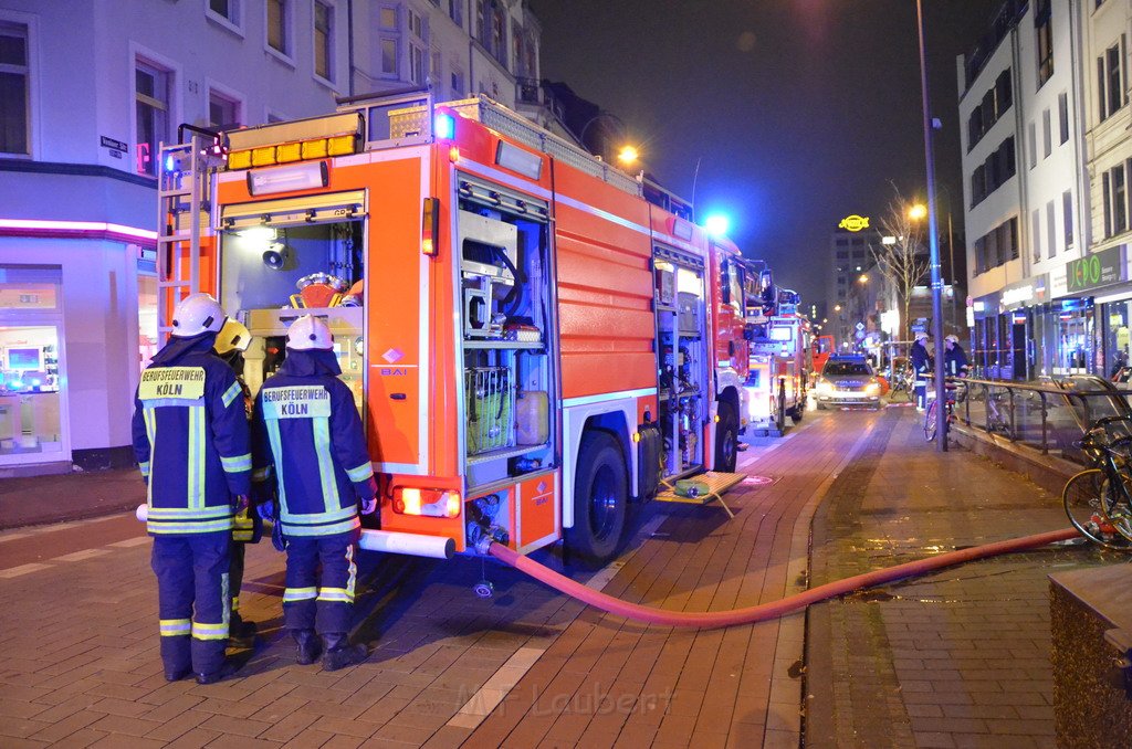 Feuer2Y Koeln Ehrenfeld Venloerstr P160.JPG